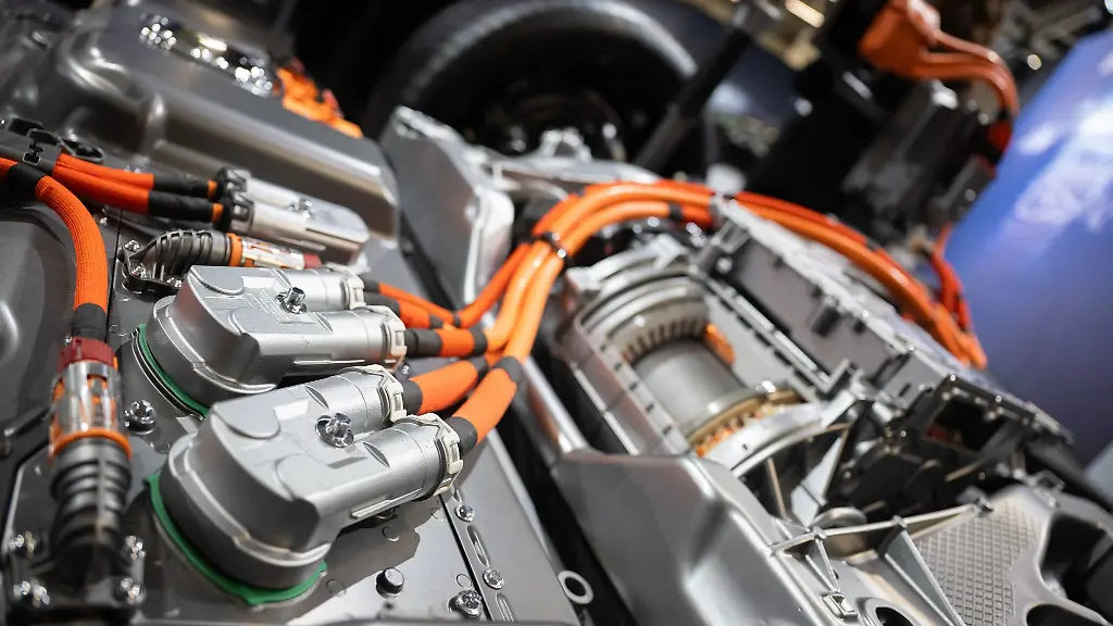 Die-Produktion-von-Lithiumbatterien-fuer-Elektro-Autos-steigt-zugleich-ist-die-Abhaengigkeit-von-China-gross