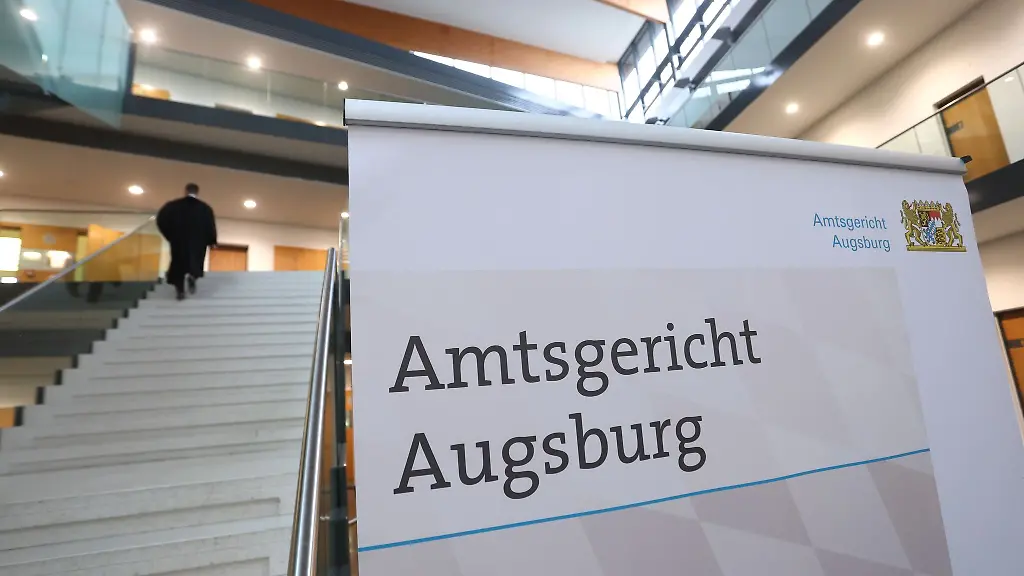 Ein-Polizist-ist-vom-Amtsgericht-Augsburg-wegen-Bestechung-verurteilt-worden