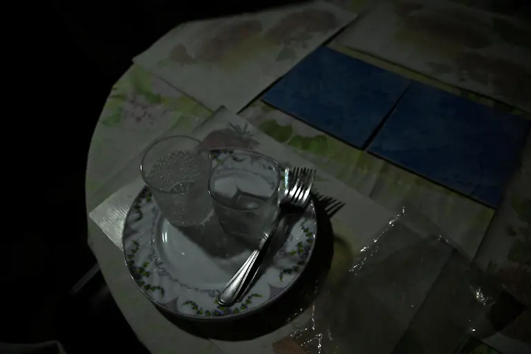 Tableware-is-placed-on-a-table-by-Mayra-Madariaga-72-during-a-blackout-in-Havana-Cuba-September-2-2025-Cuba-has-appealed-to-the-United-Nations-World-Food-Programme-for-support-to-maintain-meals-for-vulnerable-groups-This-is-a-very-high-risk-population-right-now-REUTERS-Norlys-Perez-SEARCH-NORLYS-CUBA-ELDERLY-FOR-THIS-STORY-SEARCH-WIDER-IMAGE-FOR-ALL-STORIES