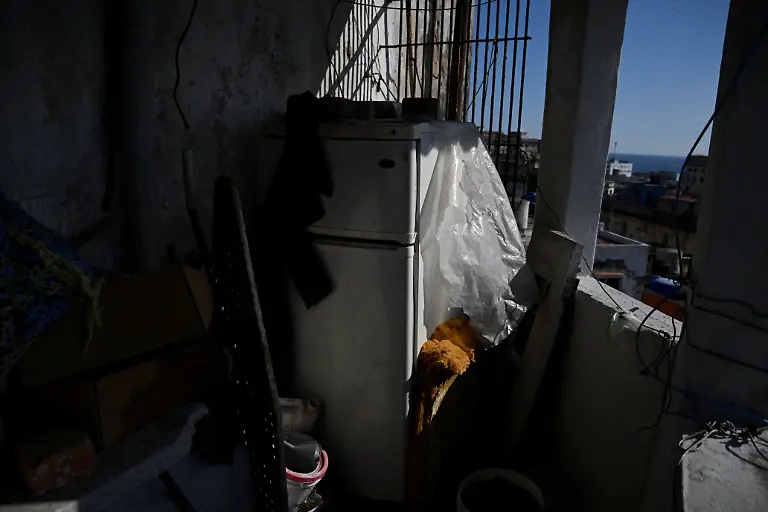 A-broken-refrigerator-sits-on-the-apartment-balcony-of-Regina-Zaida-Jorge-74-a-pensioner-who-lives-alone-and-relies-on-church-groups-for-food-in-Havana-Cuba-April-29-2026-Jorge-said-she-had-given-everything-as-a-low-paid-state-worker-to-a-system-incapable-of-providing-her-with-necessities-as-basic-as-a-bar-of-soap-REUTERS-Norlys-Perez-SEARCH-NORLYS-CUBA-ELDERLY-FOR-THIS-STORY-SEARCH-WIDER-IMAGE-FOR-ALL-STORIES