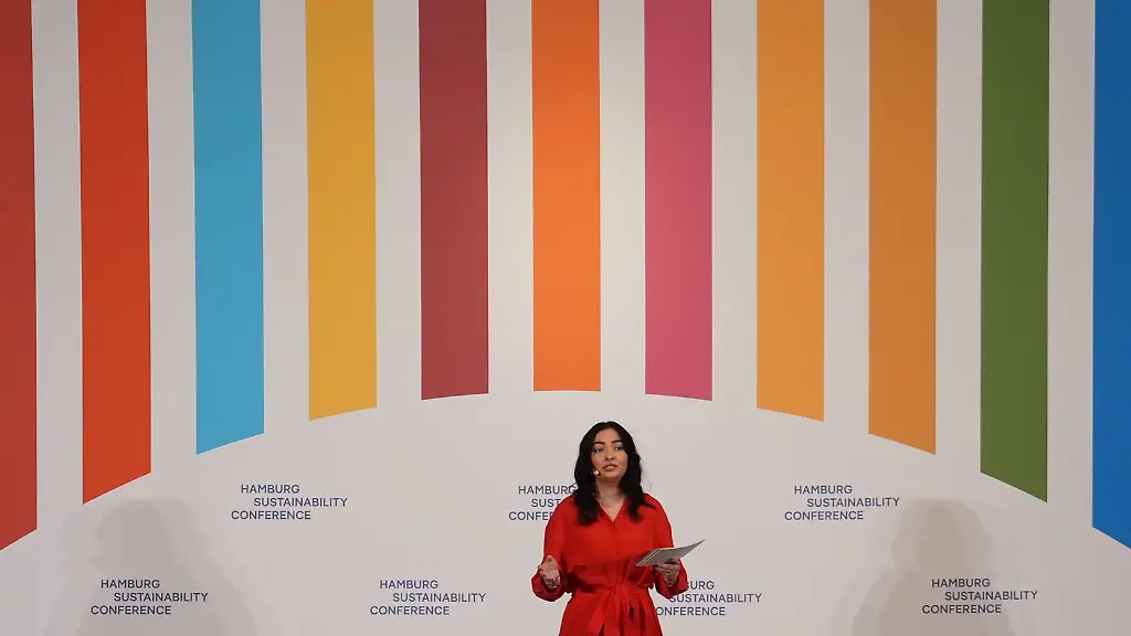 Zu-den-bislang-zwei-Hamburg-Sustainability-Conferences-sind-nach-Angaben-der-Veranstalter-insgesamt-rund-3-200-Gaeste-gekommen