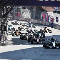 Start-Kimi-Antonelli-Mercedes-AMG-Petronas-12-Lewis-Hamilton-Scuderia-Ferrari-HP-44-Charles-Leclerc-Scuderia-Ferrari-HP-16-Rennen-Grosser-Preis-von-Monaco-Motorsport-Herren-Formel-1-07-06