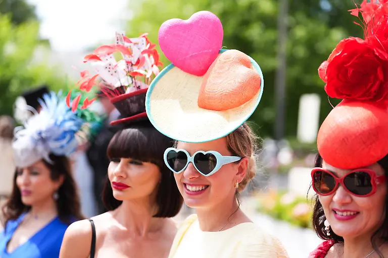 Royal-Ascot-2026-Day-One-Ascot-Racecourse-Racegoers-on-day-one-of-Royal-Ascot-at-Ascot-Racecourse-Berkshire-Picture-date-Tuesday-June-16-2026-Photo-credit-should-read-Mike-Egerton-PA-Wire-RESTRICTIONS-Use-subject-to-restrictions-Editorial-use-only-no-commercial-use-without-prior-consent-from-rights-holder