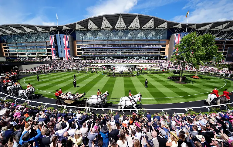 Royal-Ascot-2026-Day-One-Ascot-Racecourse-King-Charles-III-Queen-Camilla-The-Duke-and-Duchess-of-Wellington-arrive-by-royal-carriage-on-day-one-of-Royal-Ascot-at-Ascot-Racecourse-Berkshire-Picture-date-Tuesday-June-16-2026-Photo-credit-should-read-Mike-Egerton-PA-Wire-RESTRICTIONS-Use-subject-to-restrictions-Editorial-use-only-no-commercial-use-without-prior-consent-from-rights-holder