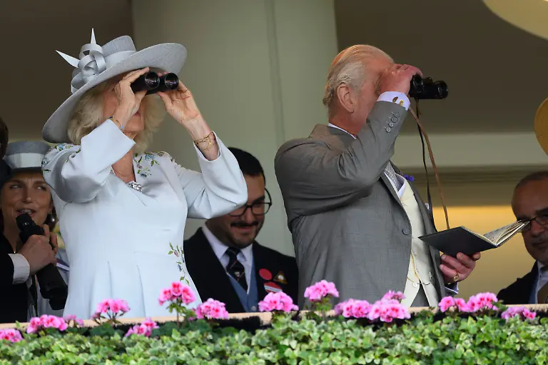 Queen-Camilla-and-King-Charles