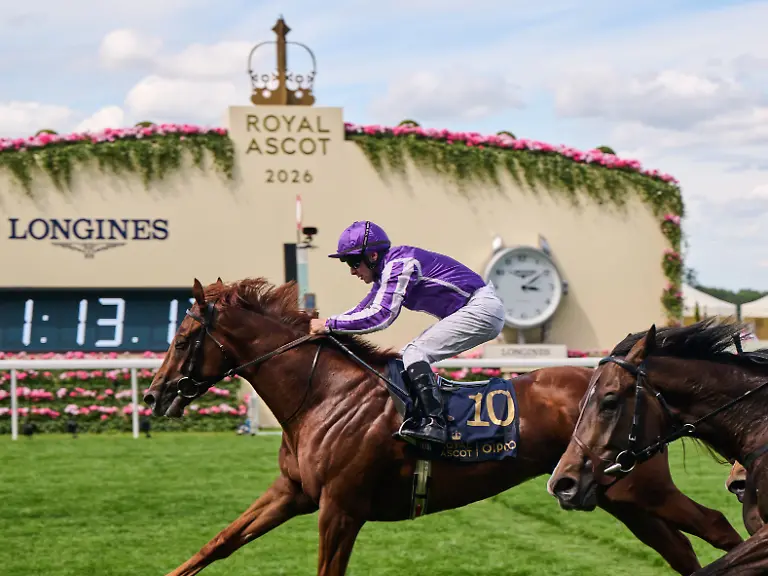 June-16-2026-Ascot-Britain-GREAT-BARRIER-REEF-ridden-by-jockey-WAYNE-LORDAN-wins-the-Group-2-Coventry-Stakes-over-6-furlongs-1200m-on-the-opening-day-of-Royal-Ascot-at-Ascot-Racecourse-Britain-June-16-2026