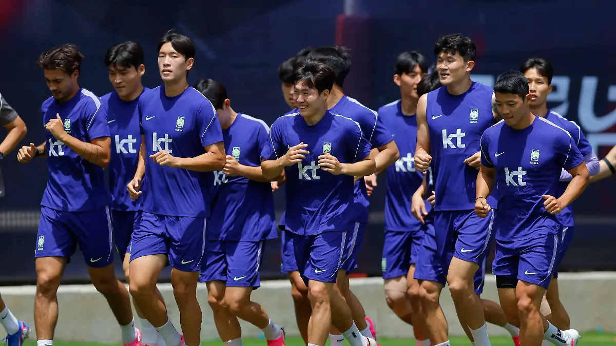 FIFA-World-Cup-WM-Weltmeisterschaft-Fussball-2026-South-Korea-training-session-South-Korean-s-players-take-part-in-a-training-session-in-Guadalajara-Mexico-15-June-2026-South-Korea-will-face-Mexico-in-a-FIFA-2026-World-Cup-group-A-match-on-19-June