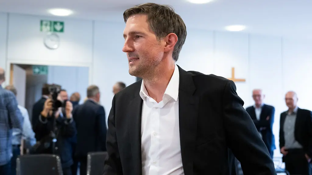 Der-neue-CDU-Fraktionschef-Christoph-Gensch-betont-die-Chancen-der-ersten-grossen-Koalition-in-Rheinland-Pfalz-fuer-die-Zukunft