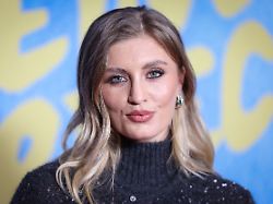 Luna Schweiger Secret And Special Screening Der Neuen Sky Serien Zu Being Burdecki Im Zoo Palast Berlin