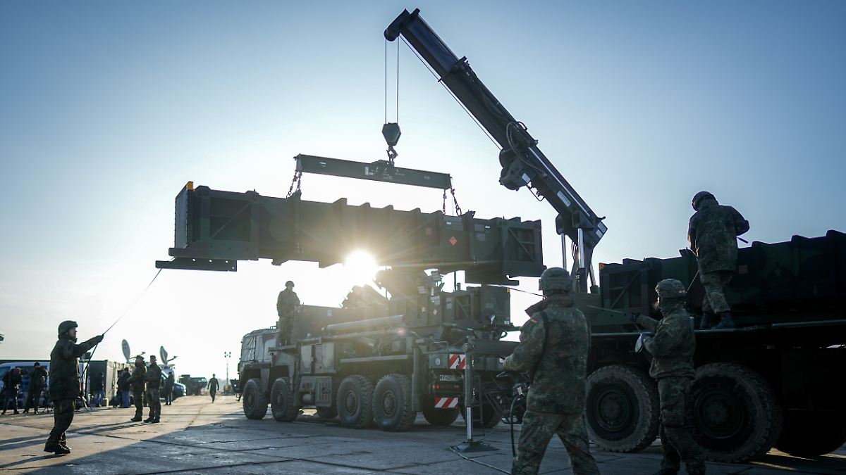 G7 wollen Lizenzen verteilen: Bau von US-Waffen in der Ukraine? Merz sieht Trump kooperativ