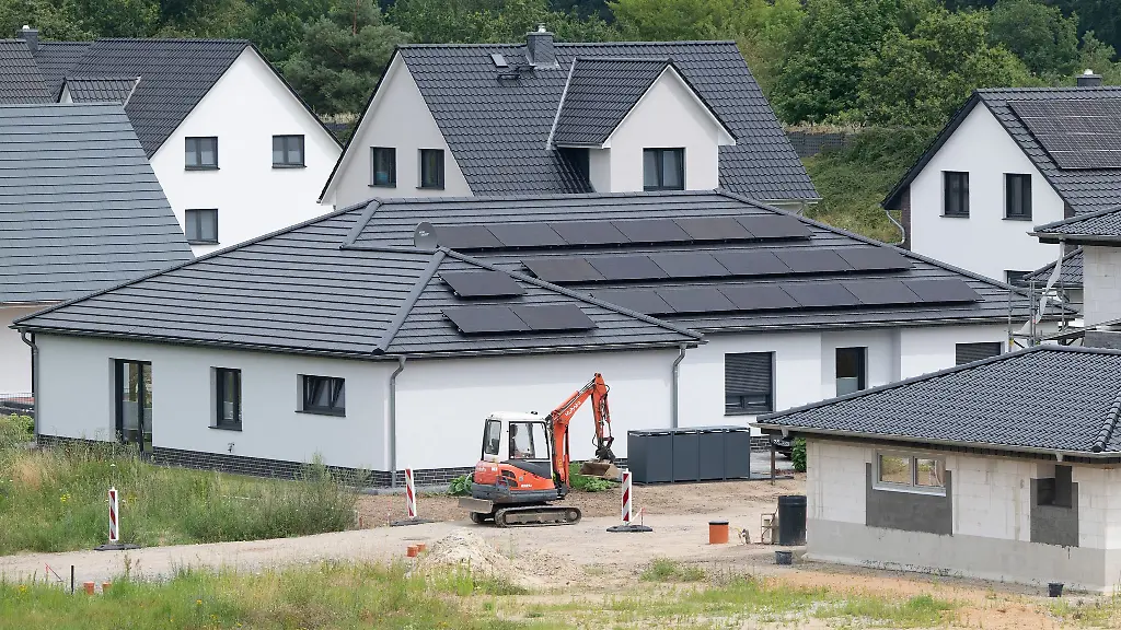 Schluesselfertig-Angebote-sollte-man-anhand-der-Bau-und-Leistungsbeschreibung-genau-pruefen