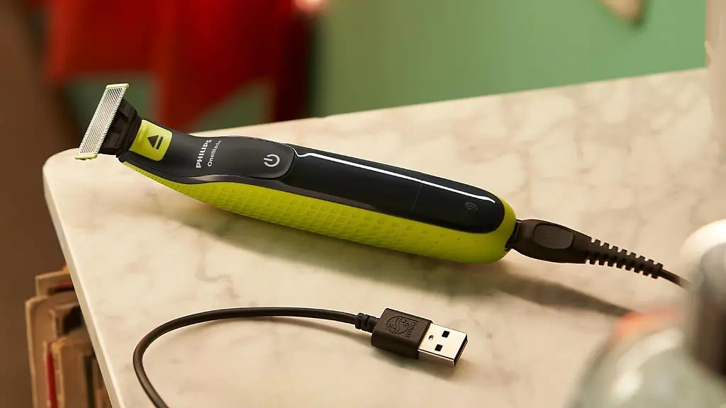 Der-Philips-OneBlade-rasiert-und-trimmt-per-Knopfdruck-und-kostet-am-Prime-Day-deutlich-weniger