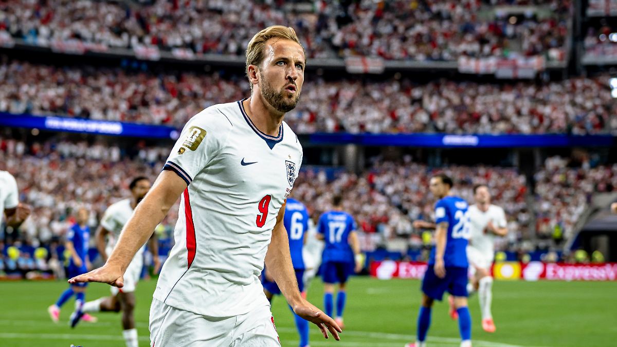 Wettballern in Dallas: England-Kapitän Harry Kane verbeugt sich vor Thomas Tuchel