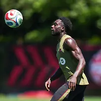 THE-CANADIAN-PRESS-2026-06-16-Canada-s-Alphonso-Davies-practices-during-a-FIFA-World-Cup-soccer-training-session-in-Vancouver-on-Tuesday-June-16-2026