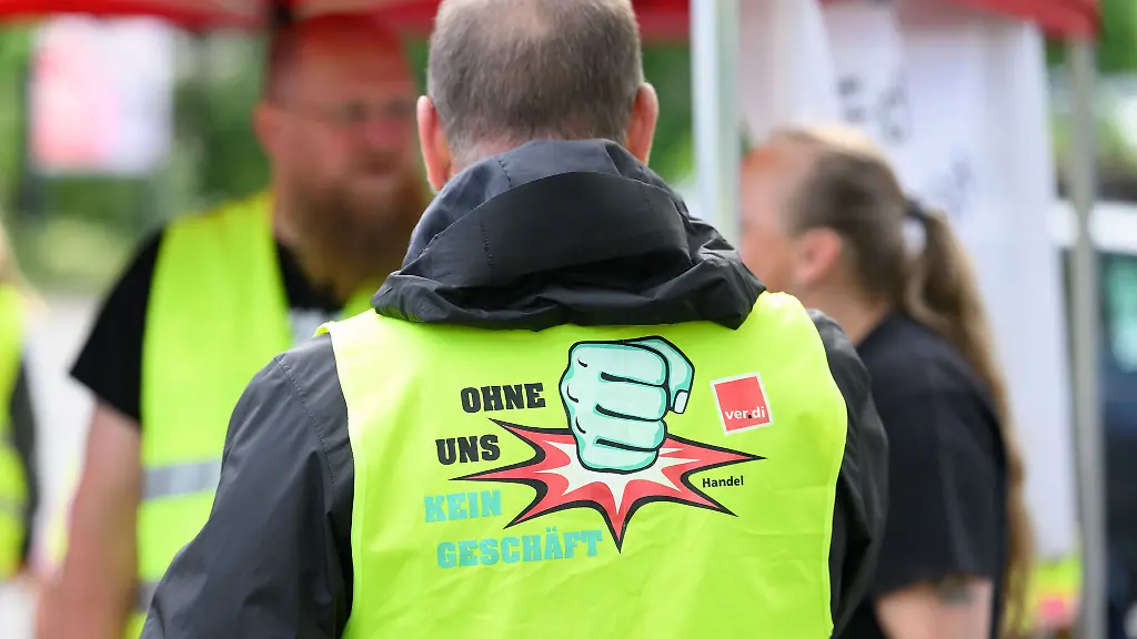 Die-Gewerkschaft-Verdi-bestreikt-morgen-den-Berliner-Einzelhandel-sowie-den-Grosshandel-in-Berlin-und-Brandenburg