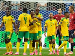 Fussball Maenner WM Tschechien Suedafrika Vorrunde Gruppe A 2 Spieltag Atlanta Stadion Der Suedafrikaner Thapelo Maseko 3 V L Jubelt Nachdem Er Einen Elfmeter Verwandelt Hat