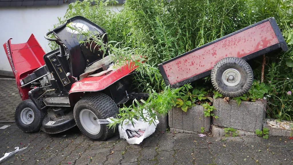 81d6ce814d5d6df0027c570ce4dcfdcf