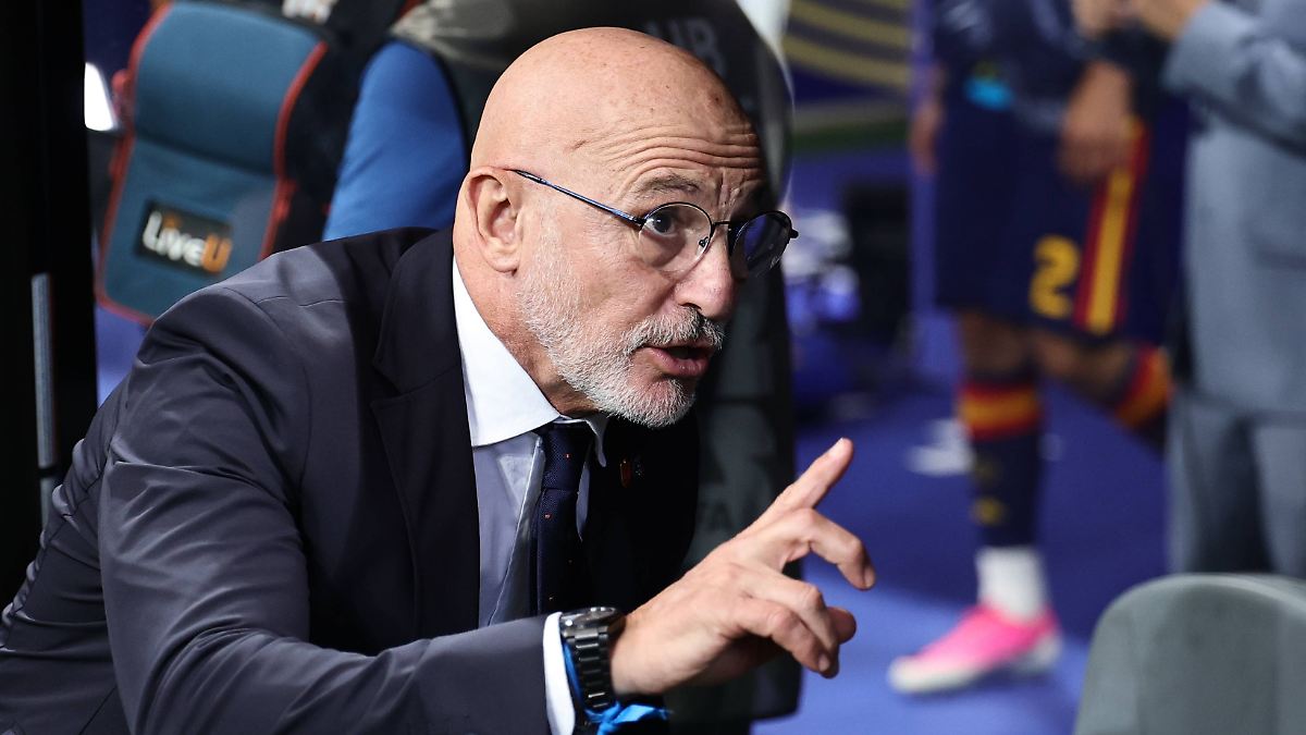 "Unglaublich beleidigend": Spaniens Trainer attackiert Kritiker des "besten Spielers der Welt"