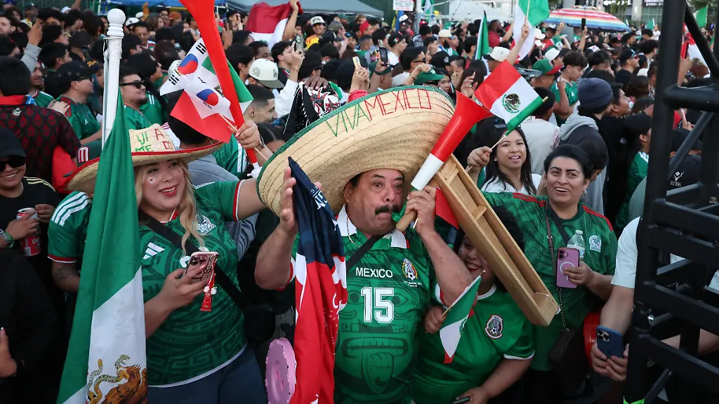 Soccer-Football-FIFA-World-Cup-2026-Group-A-Mexico-v-South-Korea-Fans-gather-in-Los-Angeles-Seoul-International-Park-Los-Angeles-California-U-S