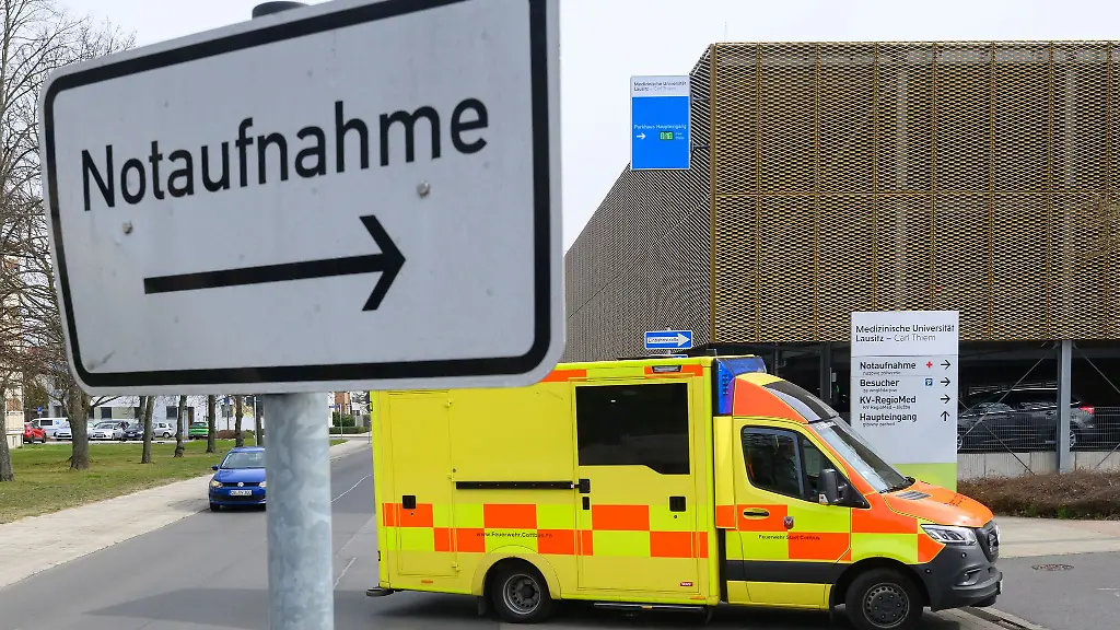 Das-Cottbuser-Uniklinikum-bereitet-sich-auf-die-angekuendigte-Hitzewelle-vor-und-warnt-die-hohen-Temperaturen-nicht-zu-unterschaetzen