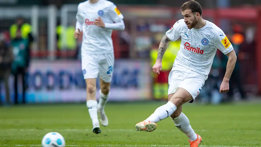 Marco-Komenda-verlaesst-Holstein-Kiel-in-Richtung-Polen