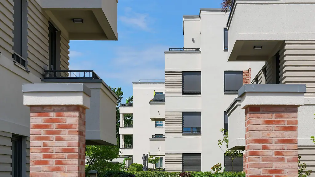 Der-Brandenburger-Landtag-hat-die-Weichen-fuer-eine-neue-Bauordnung-gestellt-mit-der-das-Bauen-schneller-und-einfacher-gehen-soll