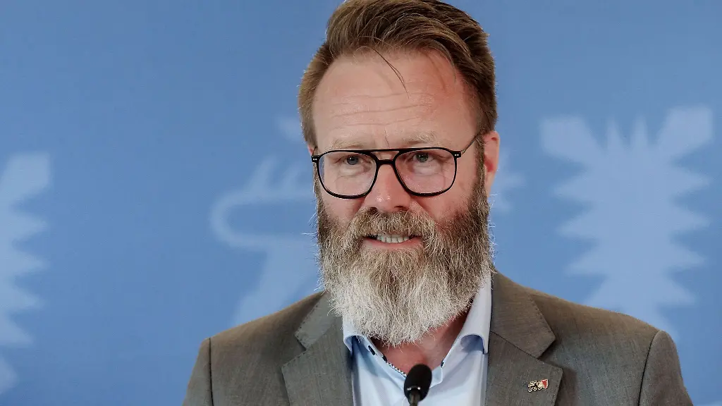 Wir-brauchen-die-Mobilitaet-ueber-die-Schlei-sagte-Verkehrsminister-Claus-Ruhe-Madsen-CDU