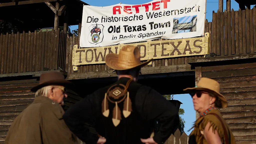 Der-Cowboyclub-Old-Texas-Town-wuerde-gerne-auf-dem-bisherigen-Grundstueck-in-Spandau-bleiben