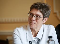 "Es müssen Titel geholt werden": Kramp-Karrenbauer vergleicht CDU mit dem FC Bayern
