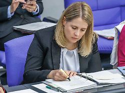 Drittel der Empfänger fällt raus: Hubertz will Milliarden beim Wohngeld kürzen