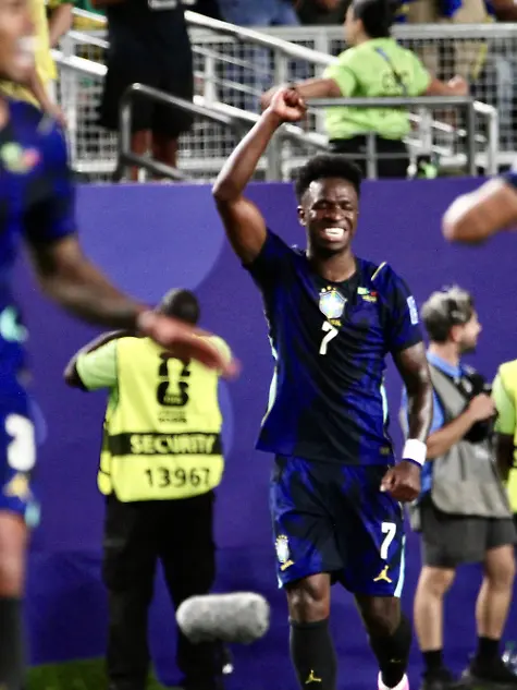 RECORD-DATE-NOT-STATED-Brazil-vs-Haiti-FIFA-World-Cup-WM-Weltmeisterschaft-Fussball-2026-SPO-Brazil-vs-Haiti-FIFA-World-Cup-2026-June-19-2026-Philadelphia-Pennsylvania-USA-Vini-Jr-7-of-Brazil-scored-and-celebrates-his-goal-with-teammates-during-soccer-match-between-Brazil-and-Haiti-in-group-c-during-FIFA-World-Cup-2026-at-Philadelphia-stadium