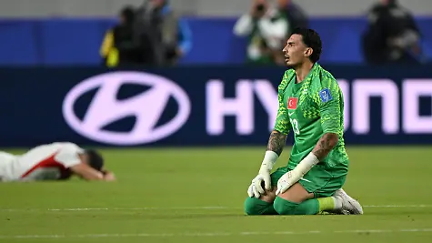 Turkiye-v-Paraguay-FIFA-World-Cup-WM-Weltmeisterschaft-Fussball-2026-Group-D-SANTA-CLARA-UNITED-STATES-JUNE-19-Ugurcan-Cakir-of-Turkiye-is-seen-after-the-2026-FIFA-World-Cup-First-Stage-Group-D-match-between-Turkiye-and-Paraguay-at-the-San-Francisco-Bay-Area-Stadium-Levis-Stadium-in-Santa-Clara-California-United-States-on-June-19-2026-Tayfun-Coskun-Anadolu-California-United-States-Editorial-use-only-Please-get-in-touch-for-any-other-usage