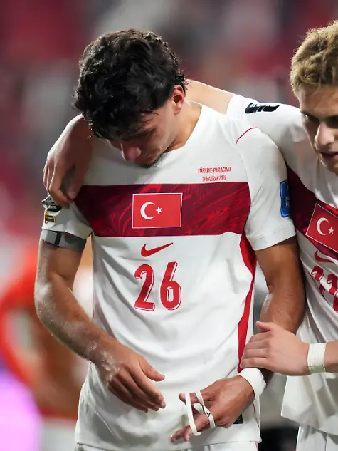 260620-SAN-FRANCISCO-June-20-2026-Can-Uzun-L-and-Kenan-Yildiz-of-T-rkiye-react-after-the-group-D-match-between-Paraguay-and-T-rkiye-at-the-2026-FIFA-World-Cup-at-San-Francisco-Bay-Area-Stadium-in-San-Francisco-the-United-States-June-19-2026-Photo-by-Xinhua-SPU-S