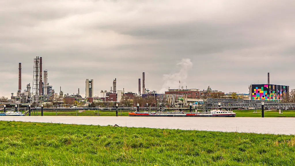 Blick-auf-den-Chempark-Dormagen-des-Betreibers-Currenta