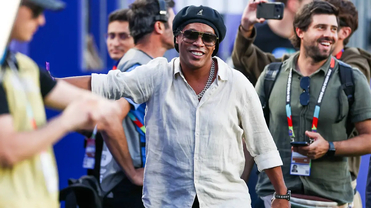 RECORD-DATE-NOT-STATED-FIFA-World-Cup-WM-Weltmeisterschaft-Fussball-2026-Group-C-Brazil-v-Haiti-Former-footballer-Ronaldinho-Gaucho-before-the-match-between-Brazil-and-Haiti-in-the-second-round-of-Group-C-of-the-2026-FIFA-World-Cup-group-stage-at-Philadelphia-Stadium-in-Philadelphia-United-States-on-Friday-June-19-2026