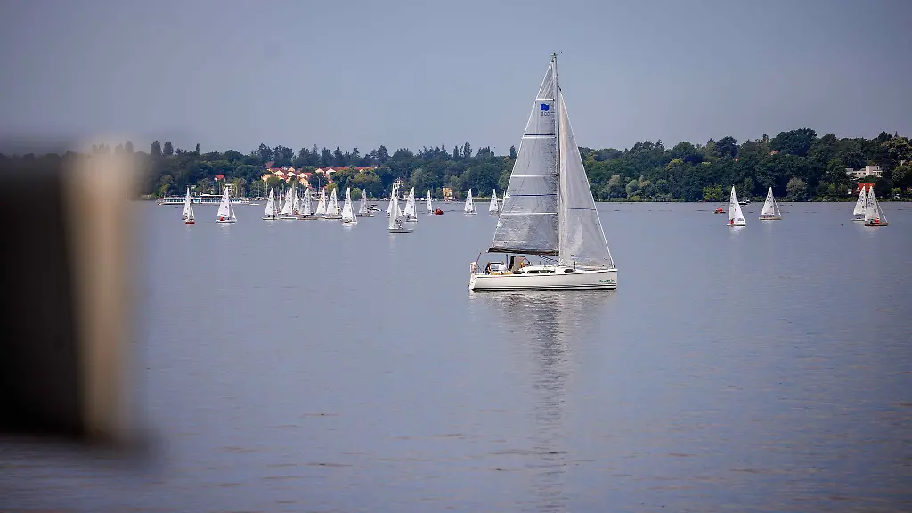 Auch-am-Wannsee-war-es-drueckend-heiss