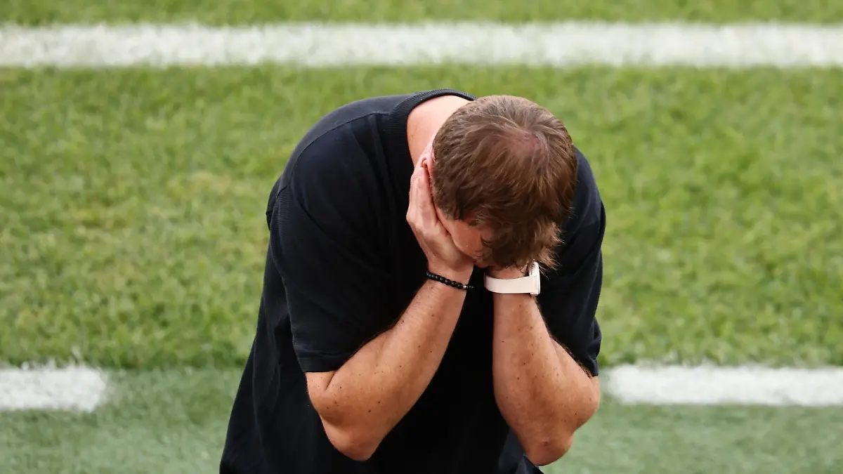 Fussball-Maenner-WM-2026-Deutschland-Elfenbeinkueste-Vorrunde-Gruppe-E-Spieltag-2-Toronto-Stadion-Bundestrainer-Julian-Nagelsmann-reagiert-ACHTUNG-Gemaess-den-Auflagen-der-FIFA-duerfen-die-Bilder-ausschliesslich-zur-redaktionellen-Verwendung-genutzt-werden-Eine-kommerzielle-Nutzung-ist-ausgeschlossen-Zudem-duerfen-keine-videoaehnlichen-Sequenzen-erstellt-werden-und-es-duerfen-keine-Veraenderungen-weder-im-Vordergrund-noch-im-Hintergrund-am-Bild-vorgenommen-werden