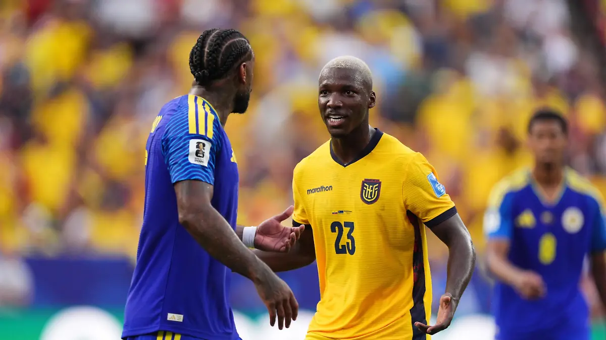 KANSAS-CITY-UNITED-STATES-JUNE-20-Jurgen-Locadia-of-Curacao-argues-with-Moises-Caicedo-of-Ecuador-during-the-2026-FIFA-World-Cup-First-Stage-Group-E-match-between-Ecuador-and-Curacao-at-Arrowhead-Stadium-Kansas-City-Stadium-in-Kansas-City-Missouri-United-States-on-June-20-2026