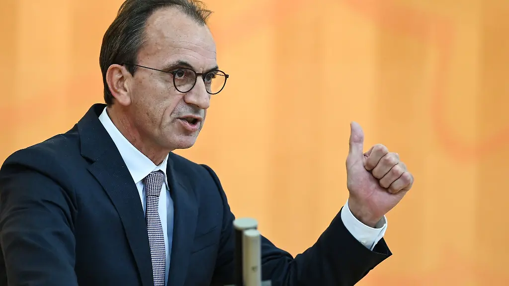 Boddenberg-war-bis-2024-Minister-in-Hessen