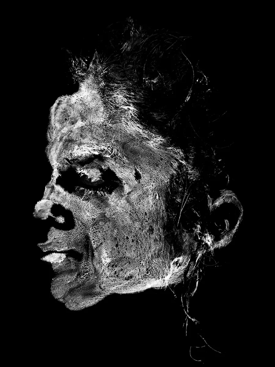 NICHT-VERWENDEN-Experimental-01-Ashes-by-Gloria-Marco-munuera