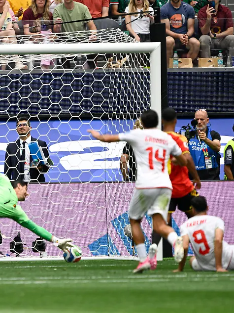 Belgium-vs-Iran-FIFA-World-Cup-WM-Weltmeisterschaft-Fussball-2026-LOS-ANGELES-USA-JUNE-21-Iran-scoring-a-goal-canceled-by-VAR-during-the-FIFA-World-Cup-2026-Group-G-match-between-Belgium-and-Iran-at-the-SOFI-STADIUM-on-June-21-2026-in-Los-Angeles-USA-21-06-2026-Los-Angeles-United-States-of-America-PUBLICATIONxNOTxINxFRAxBEL-Copyright-xNicoxVereeckenx