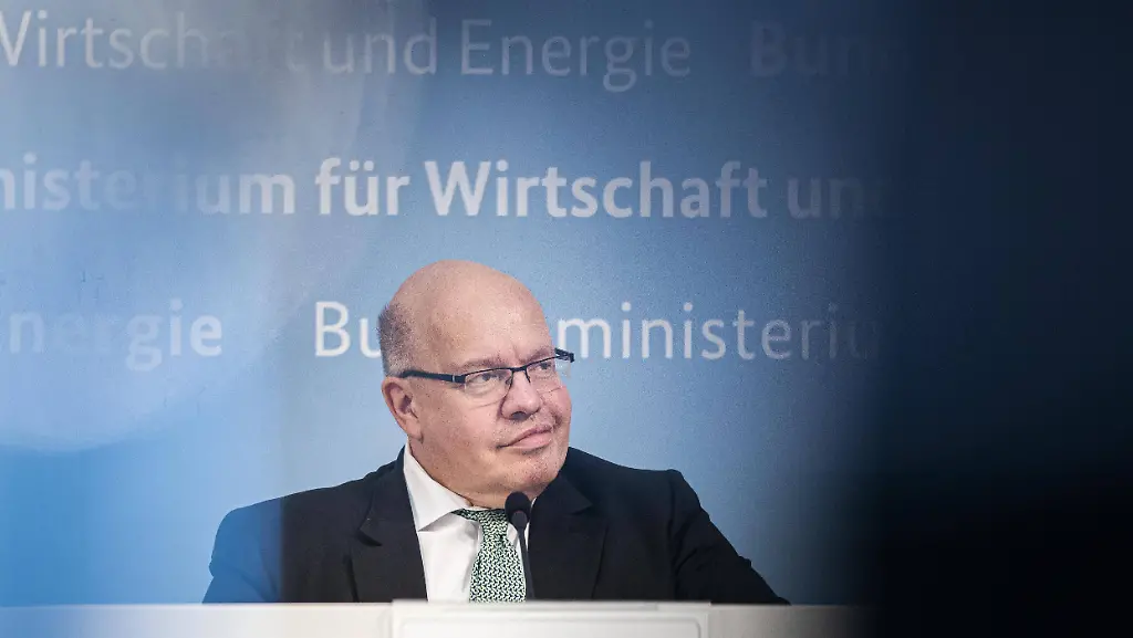 5747302f116045b9e02ebdbbee6ed374