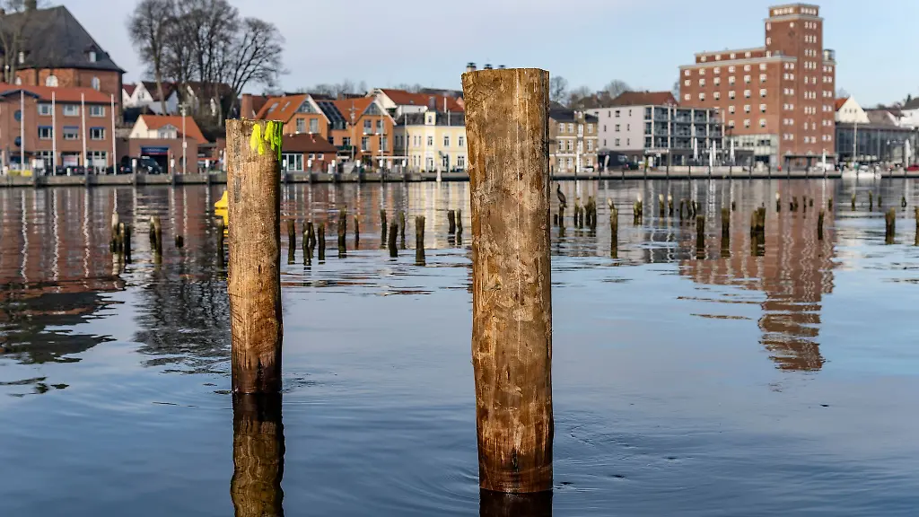 Das-Wahrzeichen-Kappelns-steht-wieder-Archivbild