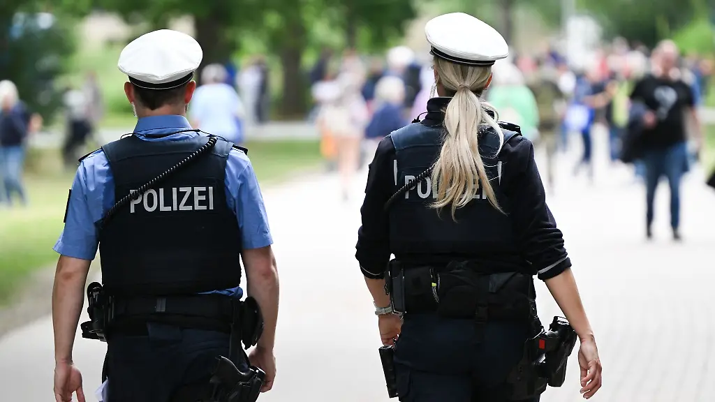 Mehr-als-3-500-Polizeibeamtinnen-und-Polizeibeamte-sorgten-fuer-Sicherheit-beim-Hessentag