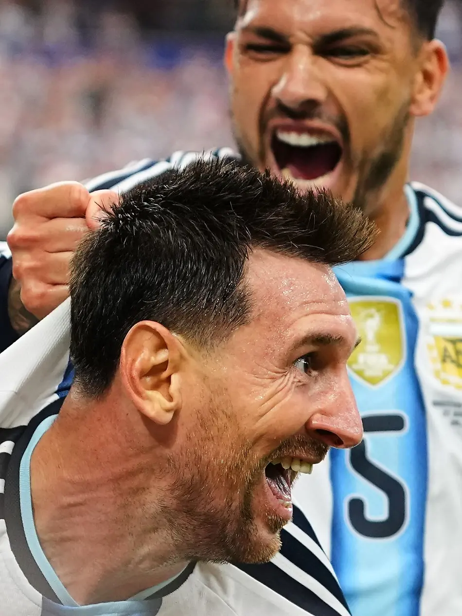 Argentina-s-Lionel-Messi-front-celebrates-with-Leandro-Paredes-after-scoring-his-side-s-second-goal-during-the-World-Cup-Group-J-soccer-match-between-Argentina-and-Austria-in-Arlington-Texas-near-Dallas-Monday-June-22-2026