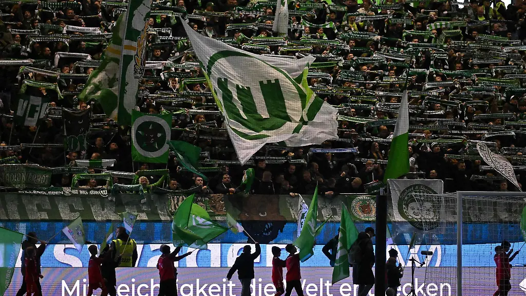 Duestere-Zeiten-beim-VfL-Wolfsburg-Erstmals-seit-1996-97-spielt-der-Verein-zweitklassig