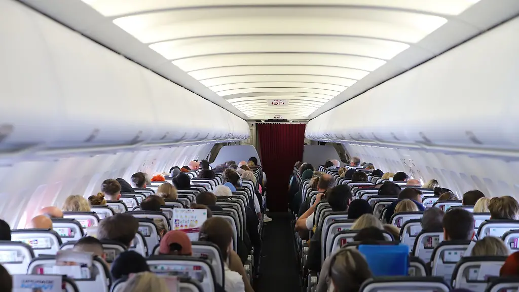 Blosses-Unwohlsein-Kreislaufbeschwerden-oder-Kopfschmerzen-reichen-rechtlich-nicht-aus-um-bei-einer-ueberhitzten-Kabine-Anspruch-auf-Schmerzensgeld-gegenueber-der-Airline-geltend-machen-zu-koennen