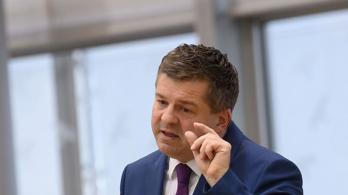 Sachsen-AnhaltCDU und AfD streiten über Bildung und Frauenbild im Landtag