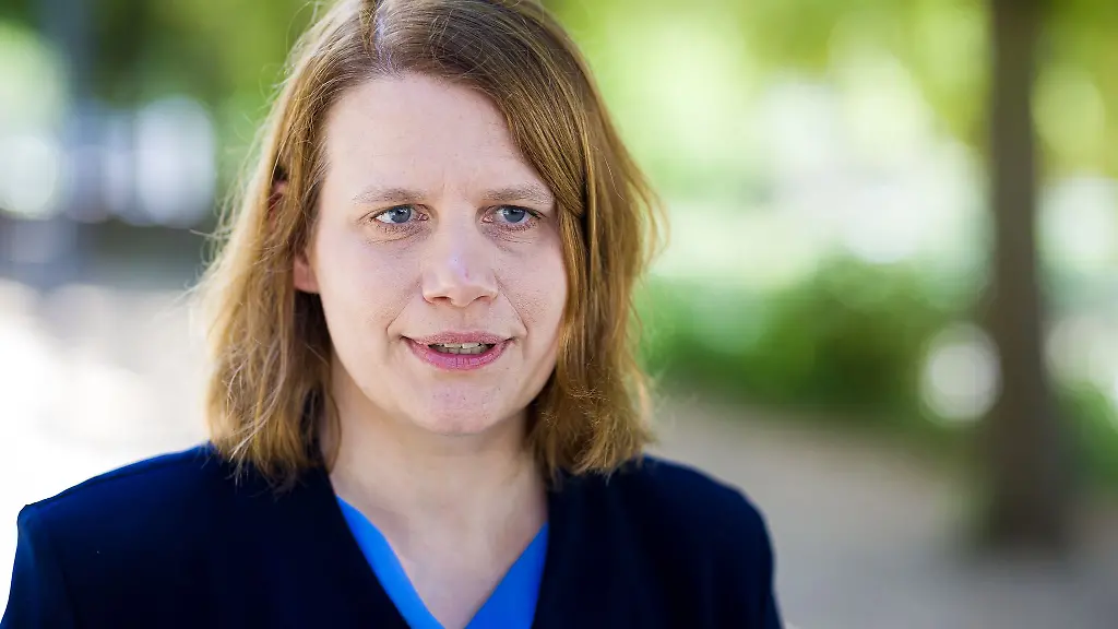 Kultusministerin-Hamburg-findet-es-richtig-dass-jede-Schule-selbst-ueber-Hitzefrei-entscheidet