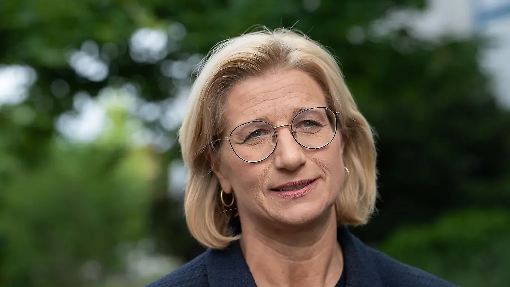 Rehlinger-will-Buerokratie-weiter-abbauen